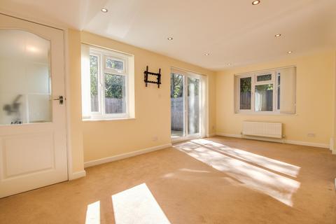 21 Cheddar Close, Southampton, SO19 2EZ