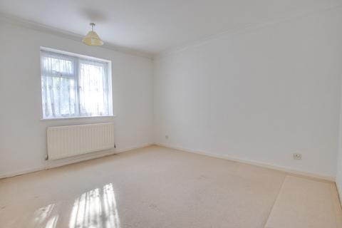 21 Cheddar Close, Southampton, SO19 2EZ