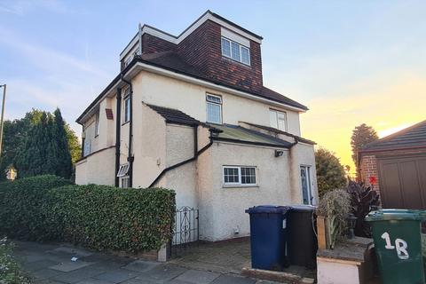 Studio to rent, CAT HILL, BARNET, EN4