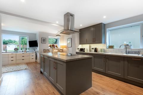 13 Green Lane, Godalming, GU7 3SN