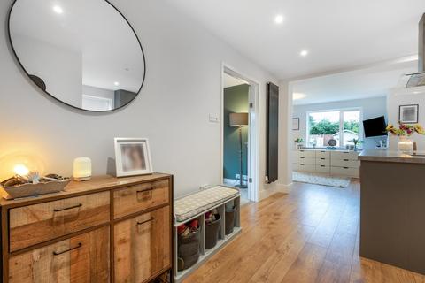 13 Green Lane, Godalming, GU7 3SN