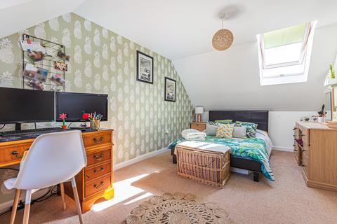 19 Knights Meadow, North Baddesley, Southampton, SO52 9AF