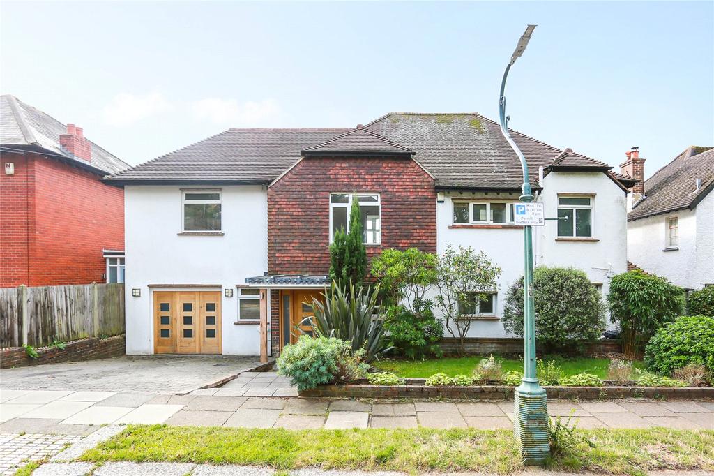 Hove Park Road, Hove, East Sussex, BN3 5 bed detached house £4,500