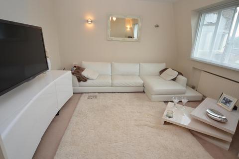 2 bedroom apartment to rent, Lyttelton Road, Hampstead Garden Subrub N2