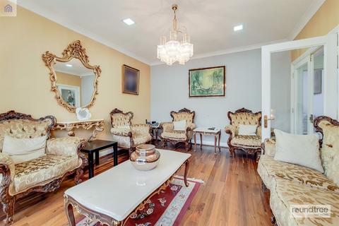 36 Wykeham Road, London, NW4 2SU