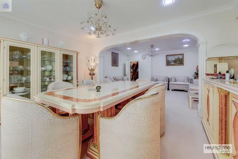 36 Wykeham Road, London, NW4 2SU