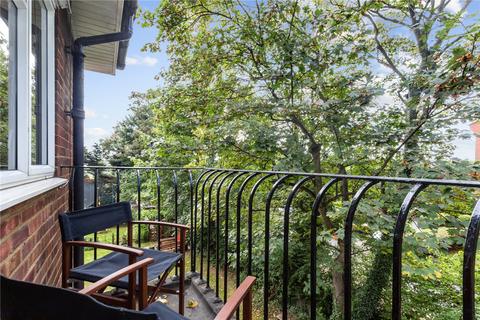 180 Creffield Road, London, W3 9PX