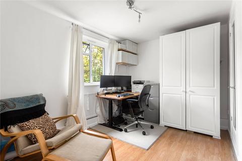 180 Creffield Road, London, W3 9PX