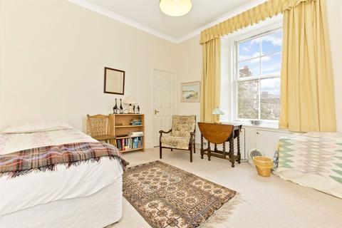 15/1 Barossa Place, Perth, PH1 5HH