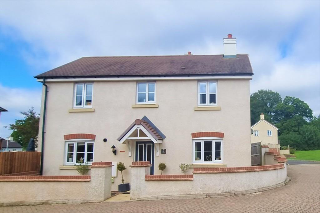Feniton 3 bed detached house £350,000