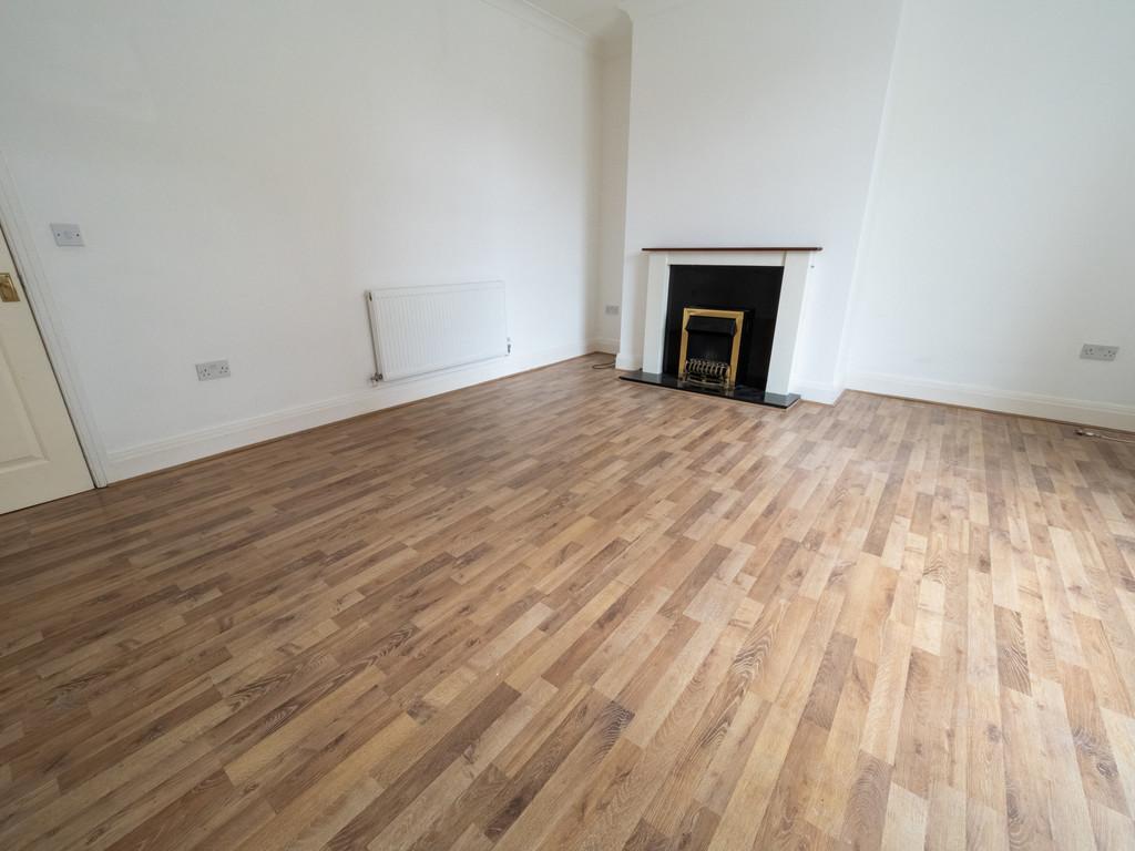 Earnsdale Road, Sunnyhurst Darwen 3 bed terraced house £125,000