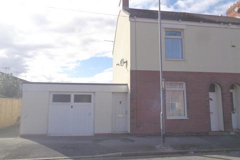 2 bedroom end of terrace house for sale, Redbourne Street, Hull