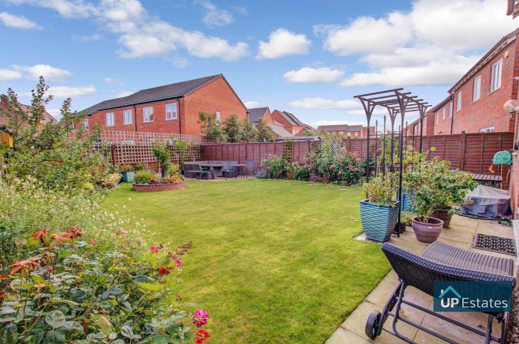 Greendale Road, Nuneaton 4 bed detached house £450,000