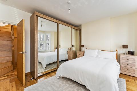 19 Albert Road, London, E18 1LE