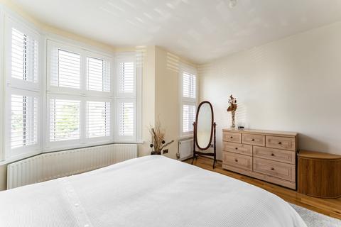 19 Albert Road, London, E18 1LE