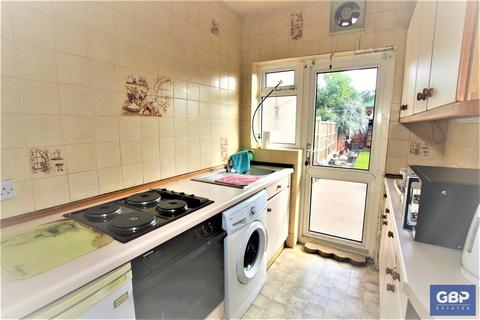 116 Amery Gardens, Romford, RM2 6RR