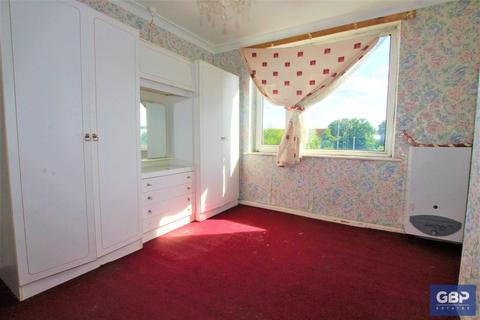 116 Amery Gardens, Romford, RM2 6RR