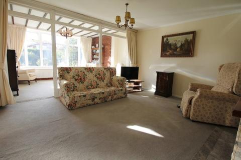 54 Clive Road, Pattingham, Wolverhampton, WV6 7DJ