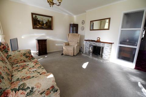 54 Clive Road, Pattingham, Wolverhampton, WV6 7DJ
