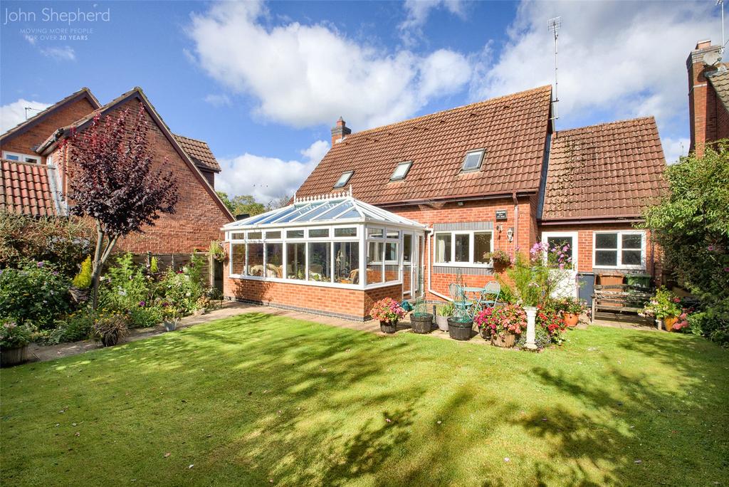 Belton Close, Hockley Heath... 3 bed detached house £525,000
