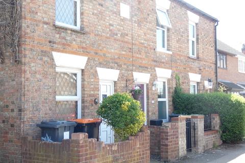 2 bedroom terraced house to rent - Tempsford Street, Kempston