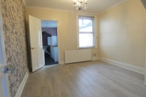 2 bedroom terraced house to rent - Tempsford Street, Kempston