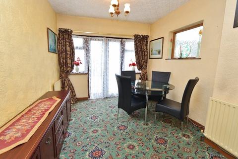 126 Cross Road, Mawneys, Romford, RM7 8EL