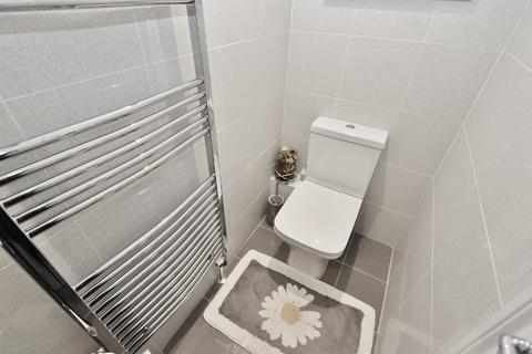 3 Paceheath Close, Romford, RM5 3DN