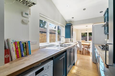 16 Green Lane, London, W7 2PB