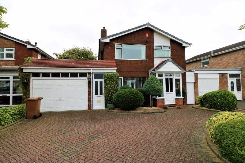 Rushall Close, Walsall 3 bed detached house £400,000
