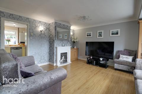 4 Horndon Close, Romford, RM5 3HD