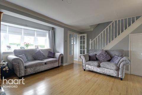 4 Horndon Close, Romford, RM5 3HD