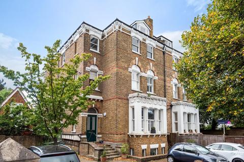 Flat 7, 4 Waldegrave Park, Twickenham, TW1 4TE