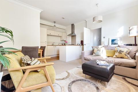 Flat 7, 4 Waldegrave Park, Twickenham, TW1 4TE