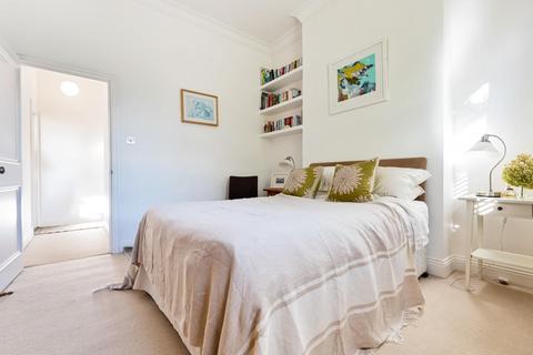 Flat 7, 4 Waldegrave Park, Twickenham, TW1 4TE