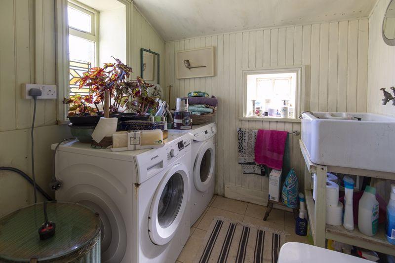 Utility & Cloakroom