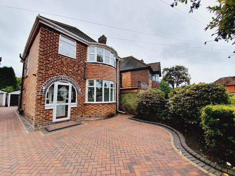 Moor End Lane, Erdington, Birmingham, B24 9DS 3 bed detached house £