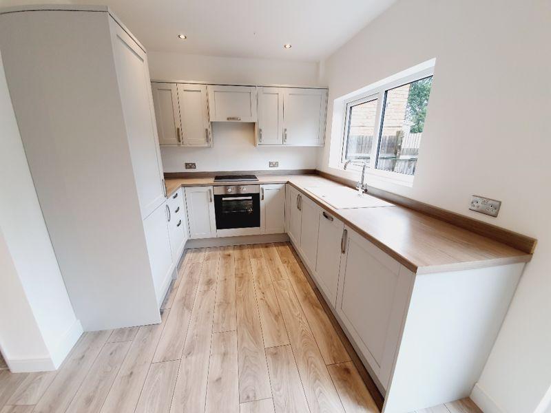 Moor End Lane, Erdington, Birmingham, B24 9DS 3 bed detached house £