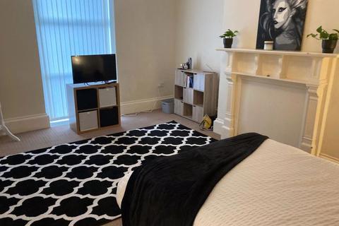 7 Euston Grove, Prenton, CH43 4TY