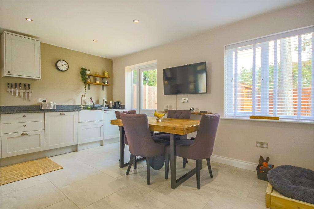Diner/Kitchen