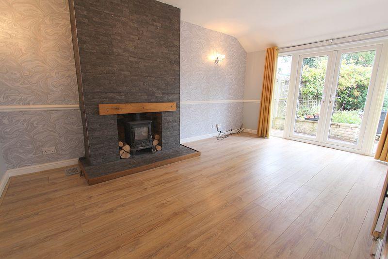 Barns Lane, Rushall 3 bed semidetached house £795 pcm (£183 pw)