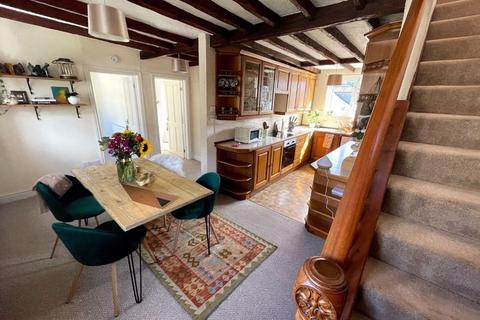 1 Quay Street, Lostwithiel, PL22 0BS