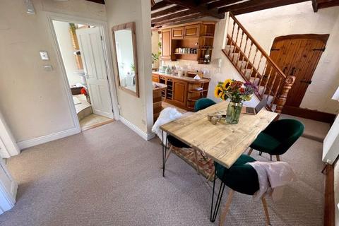 1 Quay Street, Lostwithiel, PL22 0BS