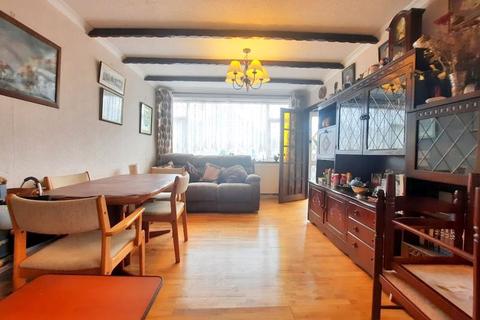 1 Norfolk Road, Feltham, TW13 5BX