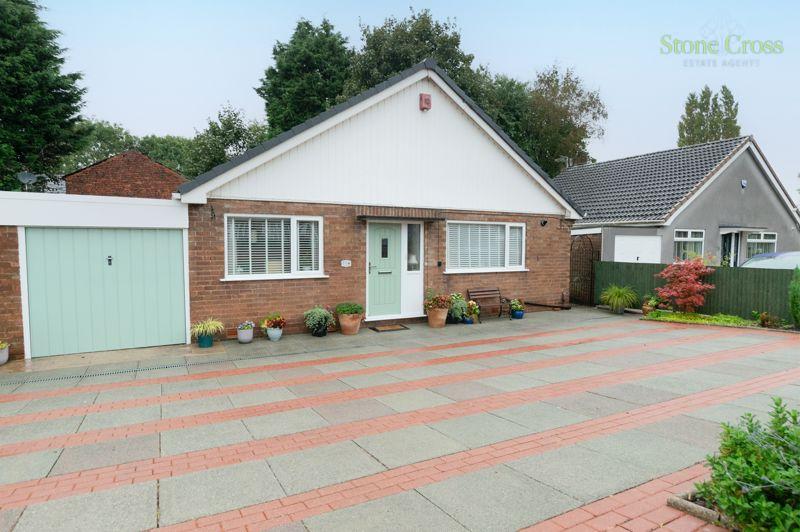 Manchester Road, Astley M29 7EJ 2 bed detached bungalow £240,000