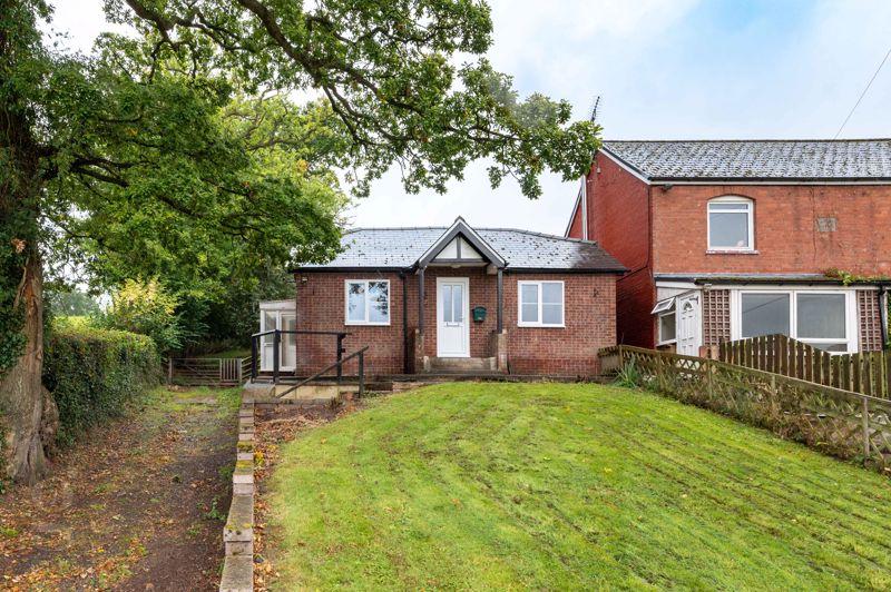 Ewyas Harold, Hereford, HR2 0EP 2 bed bungalow £625 pcm (£144 pw)