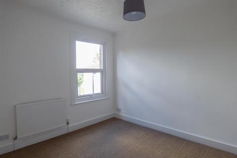 78 Springhead Road, Northfleet, Gravesend, DA11 9QY