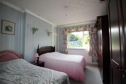 25 Draycote Crescent, Darlington, DL3 8DX