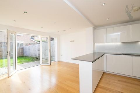 3 Mowbray Close, Epping, CM16 5AZ