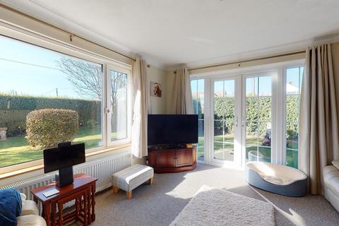 1 Albany Road, Capel Le Ferne, Folkestone, CT18 7JT
